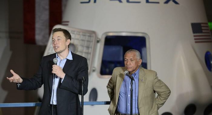 Elon Musk, quotazione Starlink in tre o quattro anni