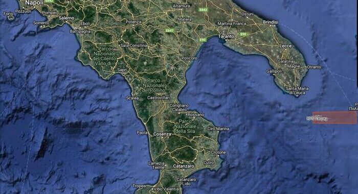 Incrociatore russo a 300 miglia da Puglia, si allontana