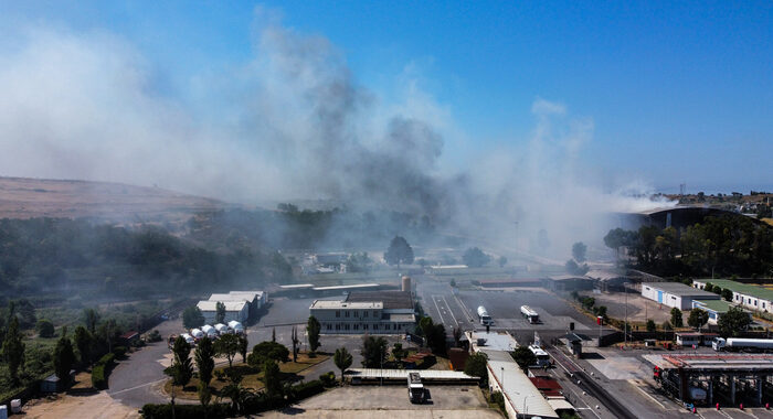 Malagrotta: M5s, incendio non sia pretesto per inceneritore