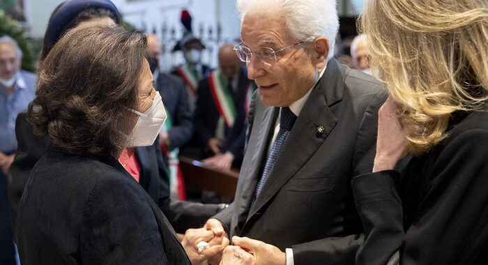 Mattarella,Costituzione riferimento per la pace e la libertà