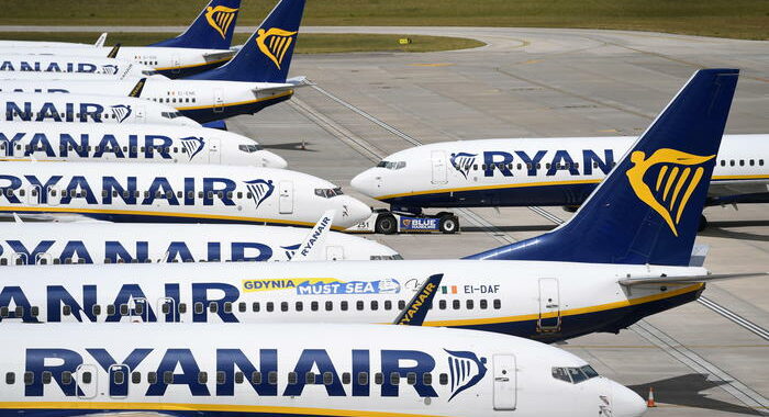 Mercoledì voli a rischio, stop 4 ore per Ryanair e Easyjet