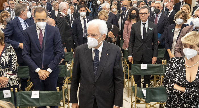 Migranti: Mattarella, aiutano conoscenza fra nostri Paesi