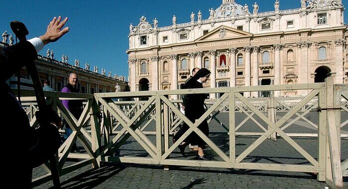 Mosca, dialogo aperto e riservato con Vaticano