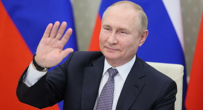 Mosca, Putin parteciperà al G20 in Indonesia