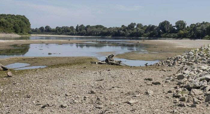 Siccità: Fontana, in Lombardia mai una crisi come questa