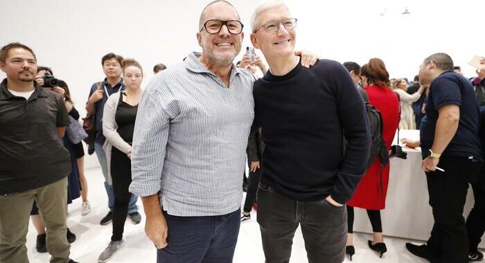 Apple, stop alla collaborazione con l’ex Jony Ive