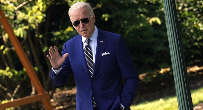 Biden, clima minaccia esistenziale, dobbiamo agire