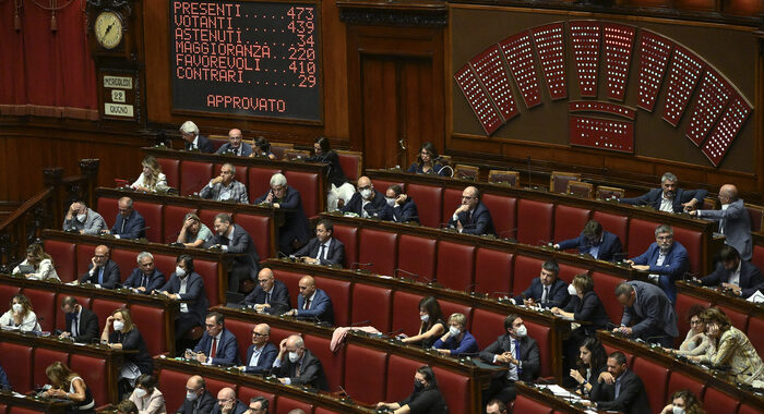 Dl aiuti: Silvestri (M5s), probabilmente usciremo dall’Aula