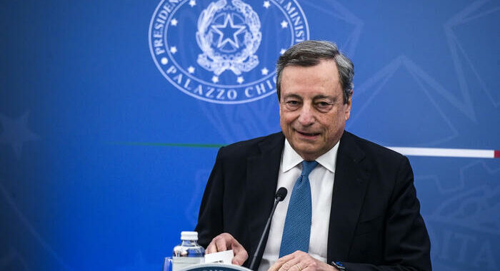 Draghi, rinvio governo a camere lo decide solo Mattarella