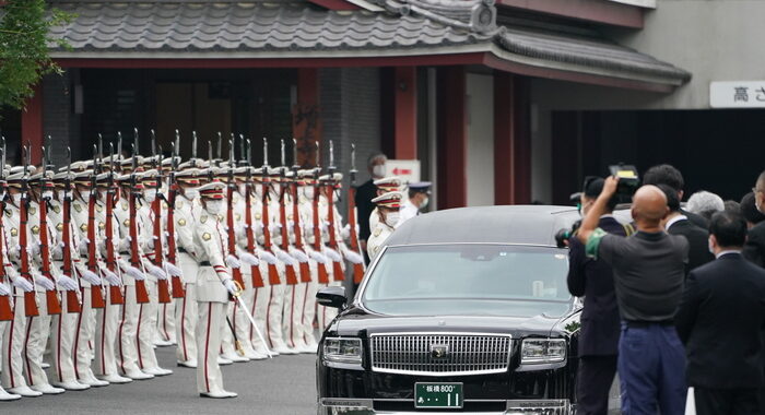 Giappone: in corso i funerali dell’ex premier Abe