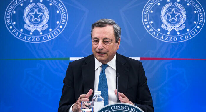 Governo: fonti, Draghi riferirà alle Camere mercoledì