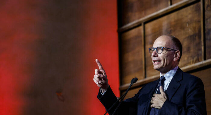 Governo: Letta a colloquio con Draghi a P.Chigi