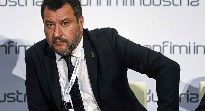 Governo: Salvini, su scostamento bilancio Draghi malconsigliato