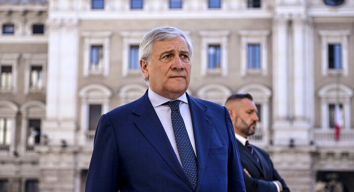 Governo: Tajani, italiani sperano Draghi ci ripensi