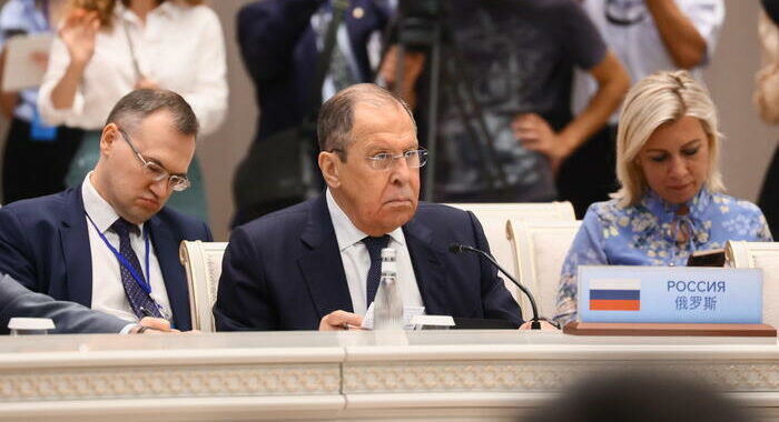 Lavrov, in preparazione colloquio con Blinken