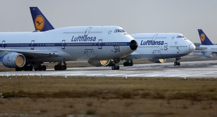 Lufthansa: mercoledì molti voli annullati per lo sciopero