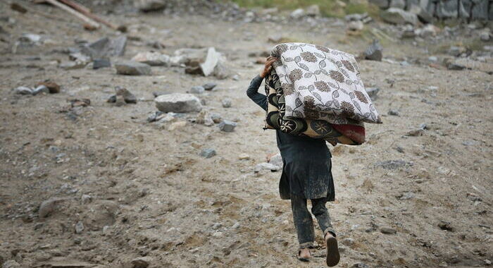 Afghanistan: almeno 29 morti per alluvioni, centinaia i dispersi