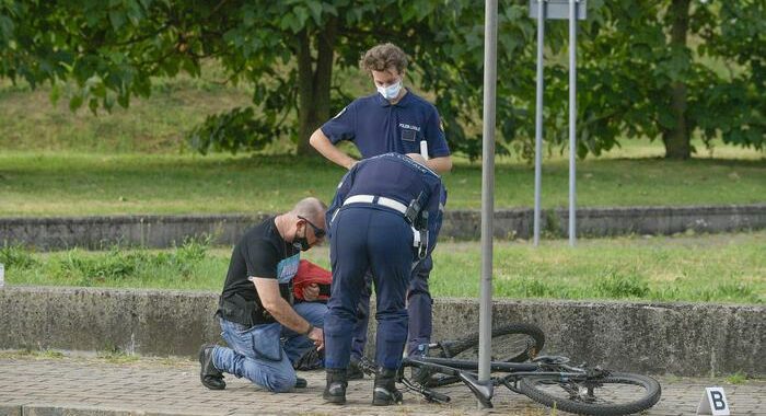 Auto investe e uccide 17enne in bici nel trevigiano