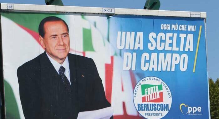 Berlusconi, taglieremo tasse sulla casa, per acquisti e affitti