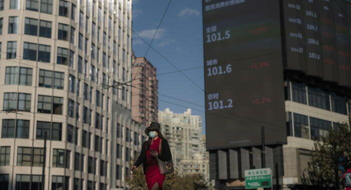 Borsa: Shanghai apre a +0,08%, Shenzhen a +0,14%