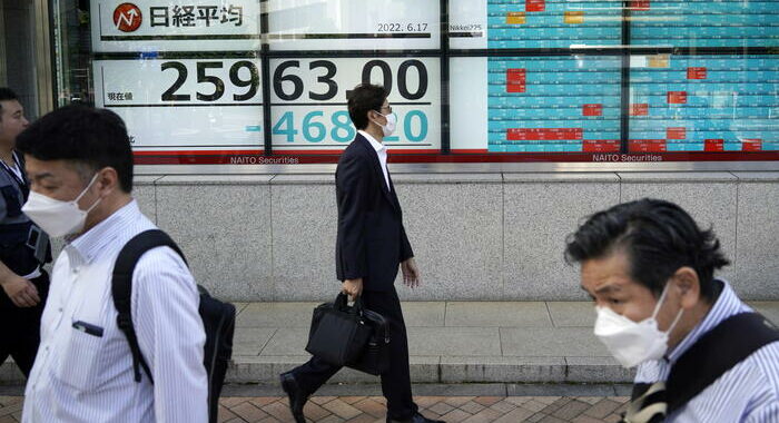 Borsa: Tokyo apre in ribasso dopo perdite Wall Street