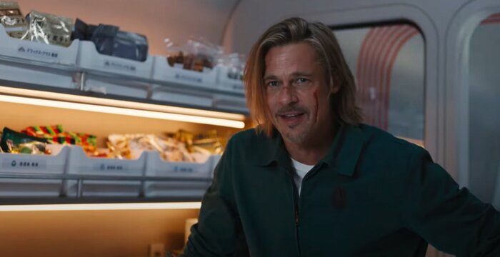 Brad Pitt, un killer confuso e nerd in Bullet Train