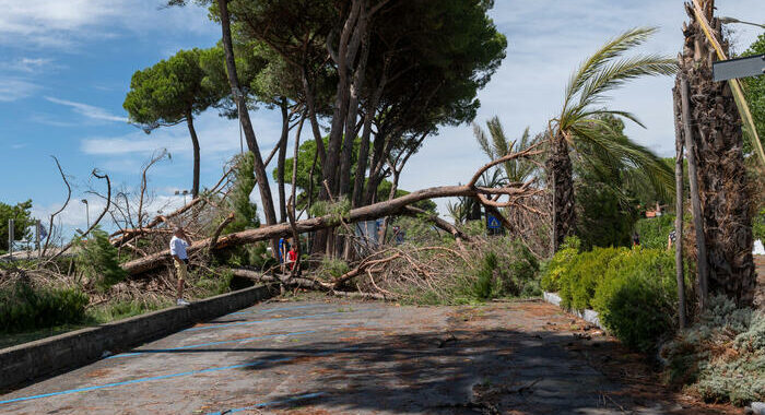Clima:Legambiente,boom eventi estremi Italia,132 in 6 mesi