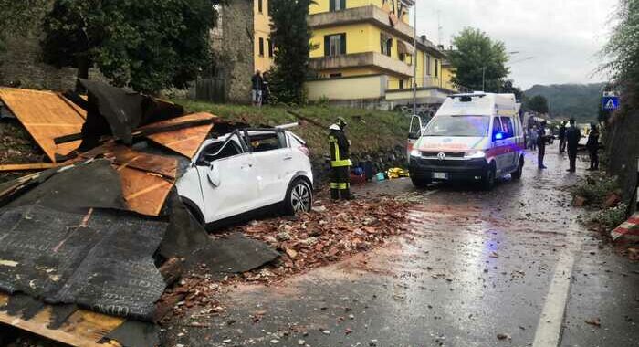 Due morti in Toscana per il maltempo, colpiti da alberi