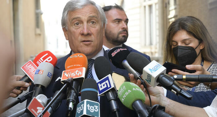 Elezioni: Tajani, Azione getta maschera, è quinta colonna Pd
