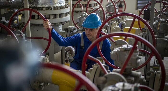 Gas, impennata fino a 262 euro (+9%) con lo stop di Gazprom