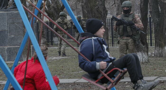 Kiev, la Russia prepara anche i bambini alla guerra