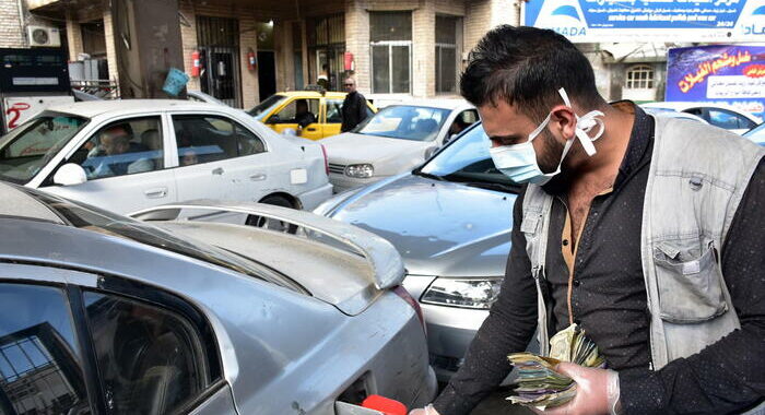 Siria: autorità annunciano raddoppio prezzo della benzina