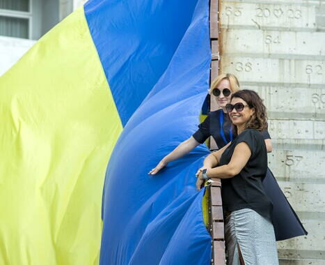 Zelensky a cerimonia della Giornata della Bandiera nazionale