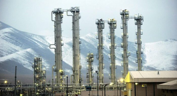 Aiea, scorte uranio Iran superano 19 volte limite accordo