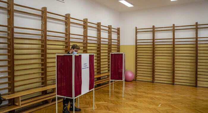 Rep. ceca: risultati finali voto confermano avanzata populisti