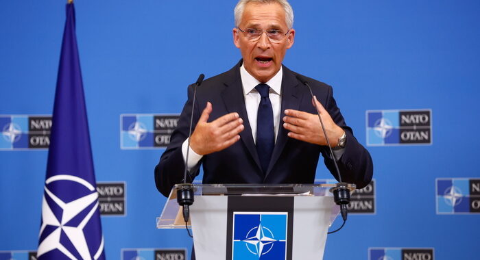 Stoltenberg, referendum non cambiano nulla, Nato con Kiev