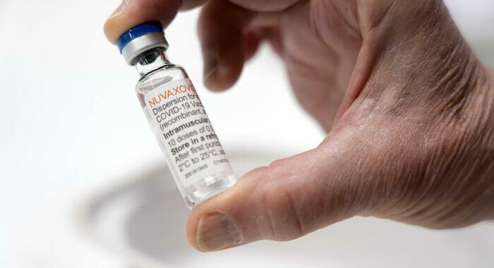 ++ Vaccini: Novavax annuncia via libera Ema a booster ++