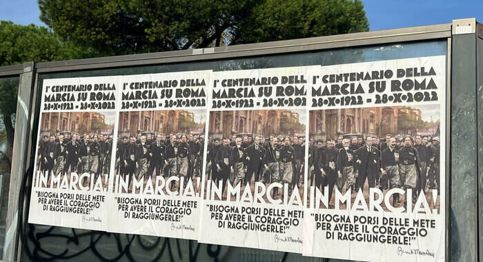 A Roma manifesti per celebrare Marcia su Roma, subito rimossi