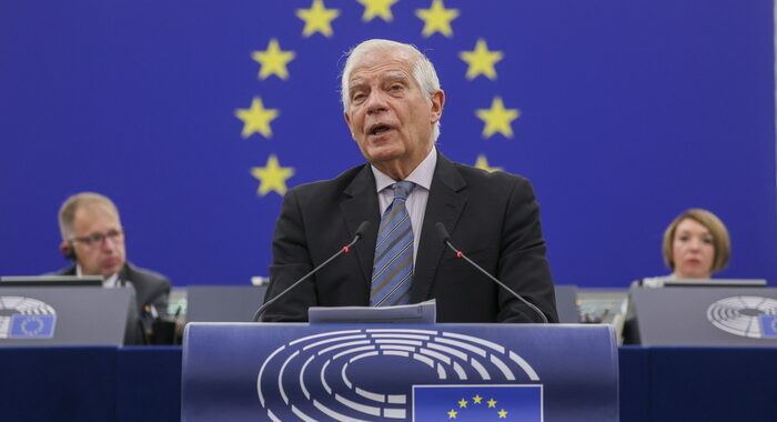 Borrell all’ANSA, l’Italia non cambi rotta sull’Ucraina
