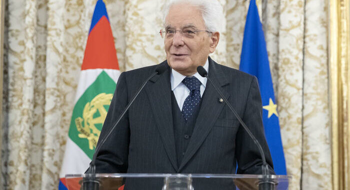 Camera: Fontana, Mattarella perno della Nazione