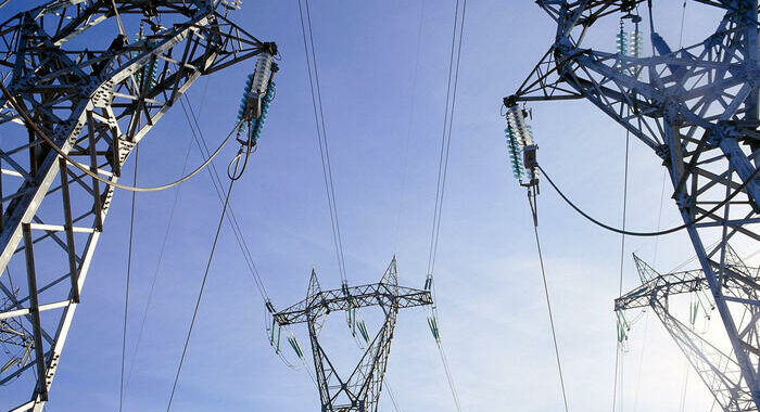 Elettricità: Gme,prezzo settimanale 178,87 euro/MWh (-30,1%)