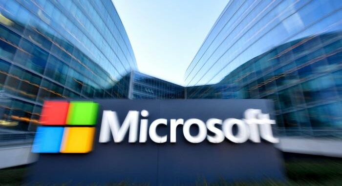 Microsoft licenzia 1.000 dipendenti, meno dell’1% del totale
