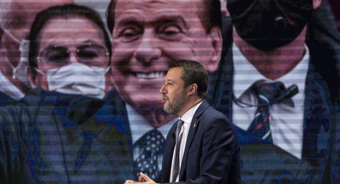 Salvini,stop Fornero, Flat tax e Ponte in programma c.destra