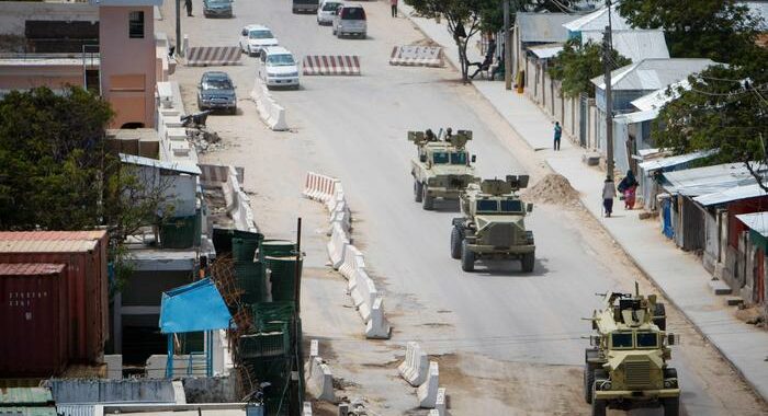 Somalia: attacco islamista in un hotel al sud, 3 morti