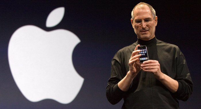 Tim Cook ricorda Steve Jobs a 11 morte, ‘oggi e per sempre’