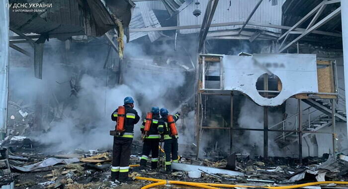 Aiea, potenti esplosioni in area centrale Zaporizhzhia