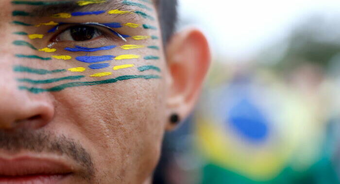 Brasile: calano ancora i blocchi sulle strade, solo in 7 stati