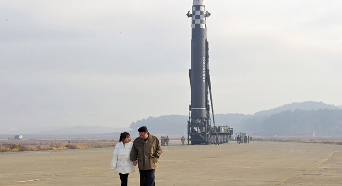 Corea del Nord, Kim: avremo forza nucleare più potente al mondo