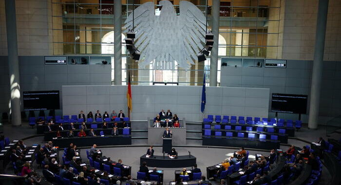 Germania: il Bundestag approva riforma reddito cittadinanza