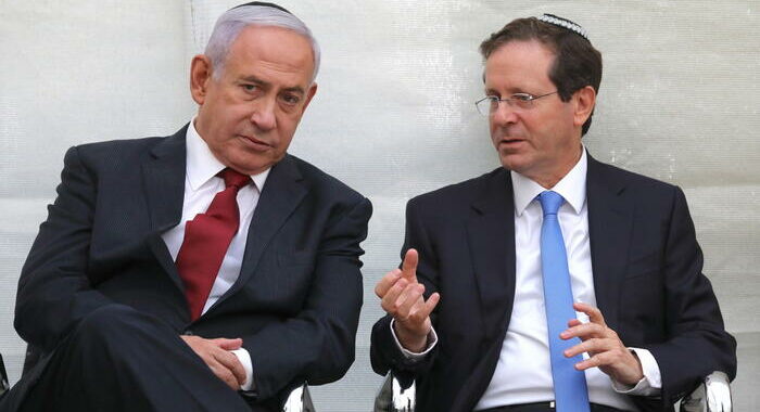 Israele: Herzog incarica Netanyahu per nuovo governo